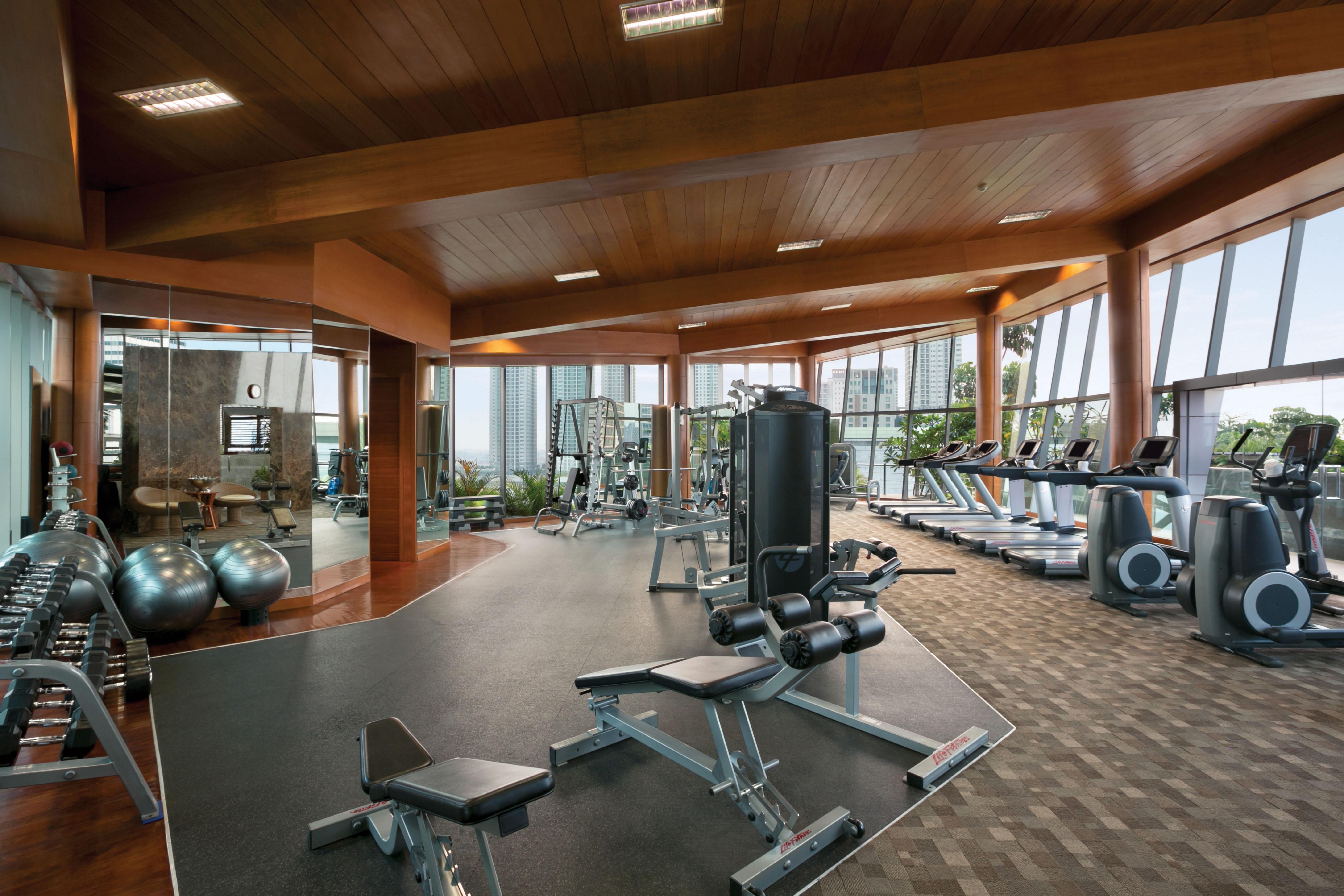 Hotel Indonesia Kempinski Jakarta Exterior photo The gym at the hotel