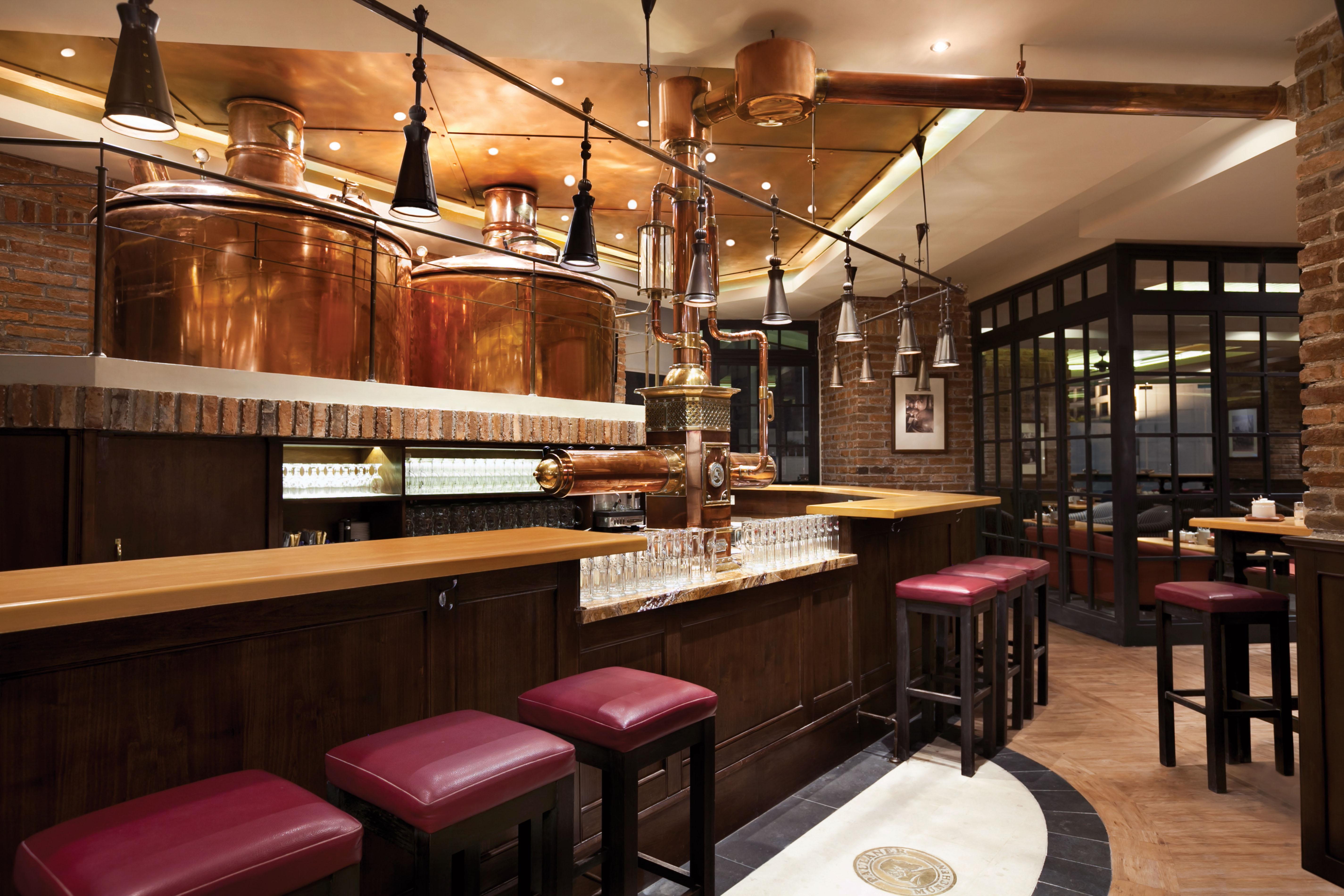 Hotel Indonesia Kempinski Jakarta Exterior photo The bar at the Old Ship Tavern