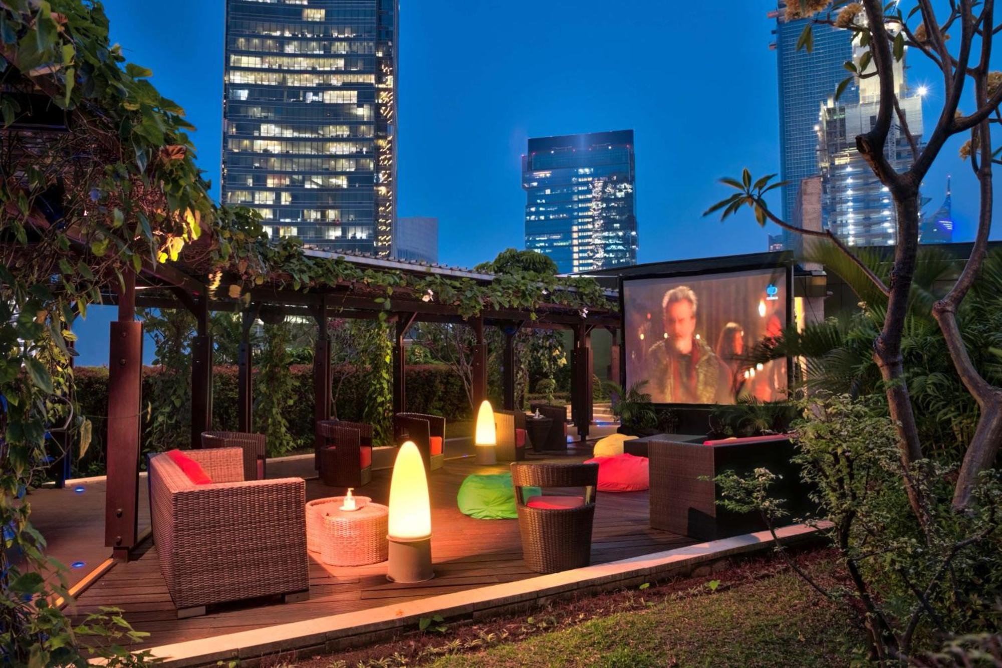Hotel Indonesia Kempinski Jakarta Exterior photo